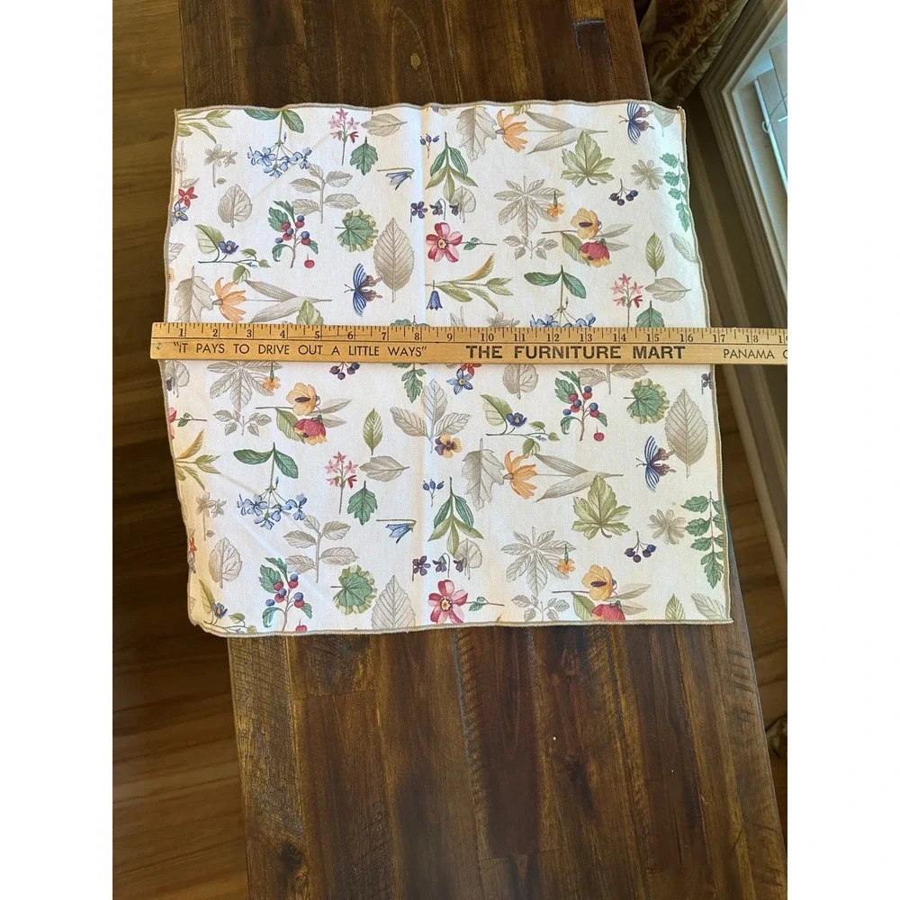 Longaberger Vintage Botanical Floral Cloth Napkins Set of 2